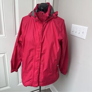 L.L. Bean Women's Raincoat in Bold Red XL